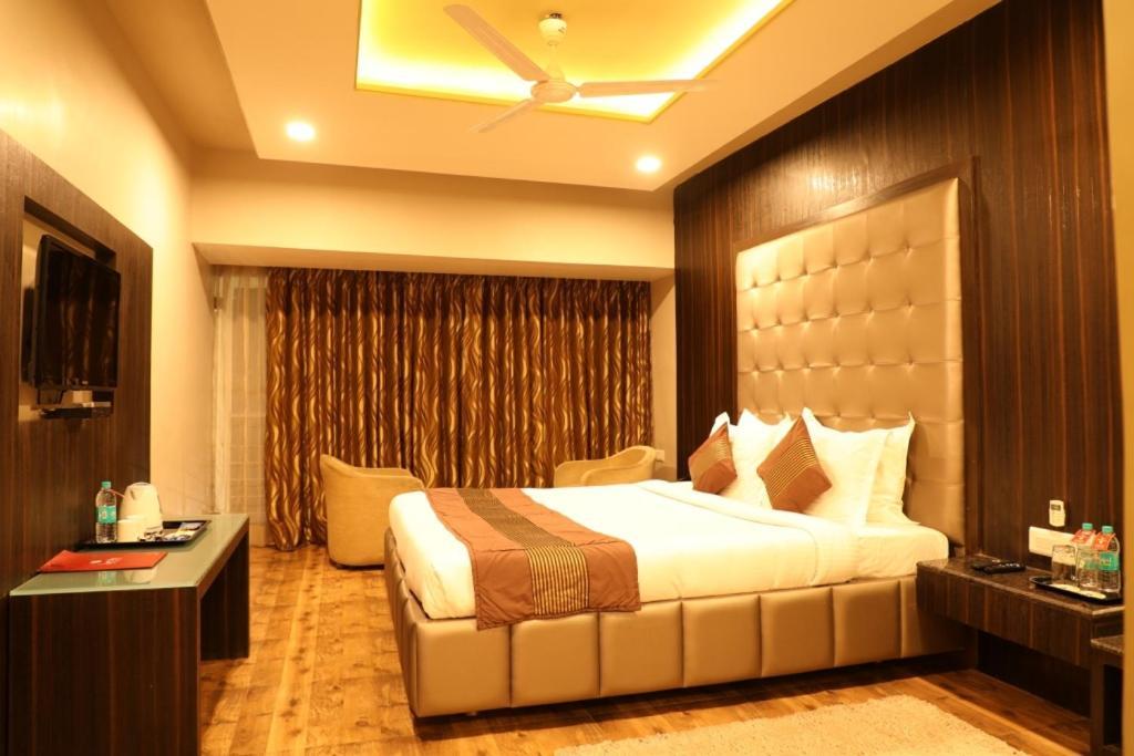 Patang Residency Hotel Saputara Luaran gambar