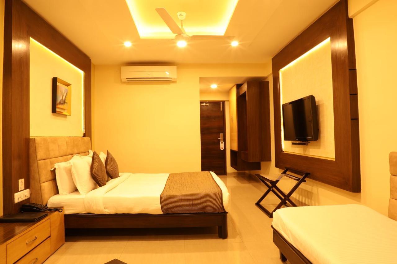 Patang Residency Hotel Saputara Bilik gambar