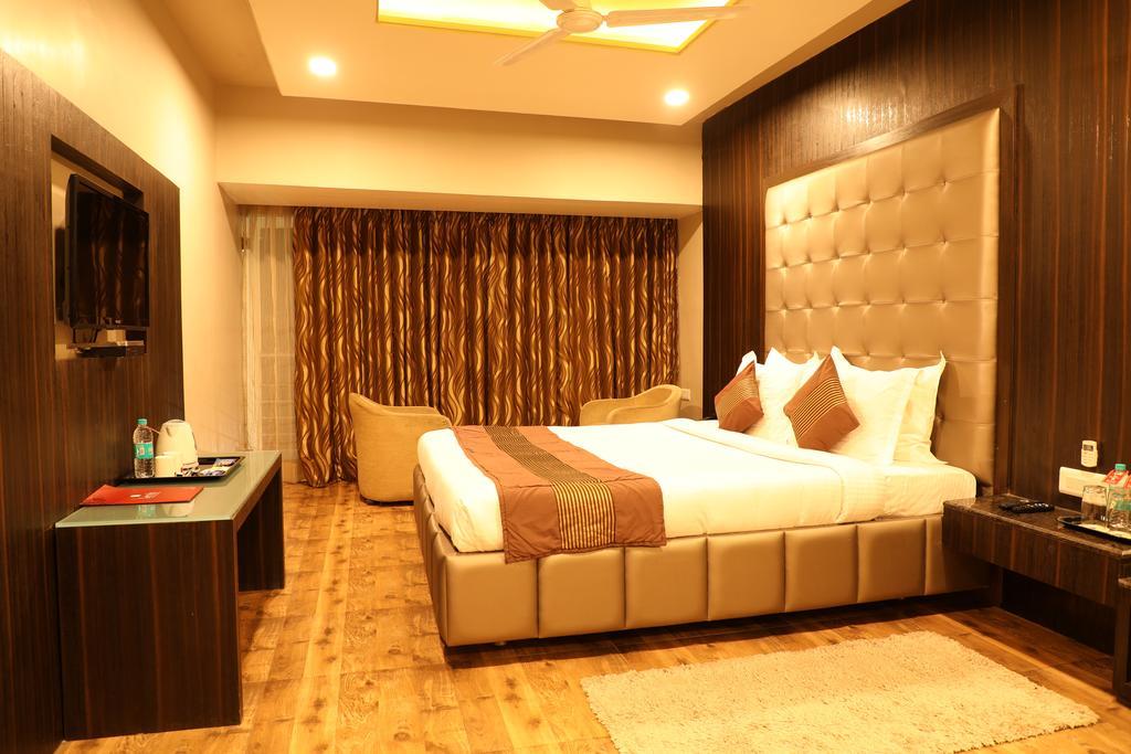 Patang Residency Hotel Saputara Luaran gambar