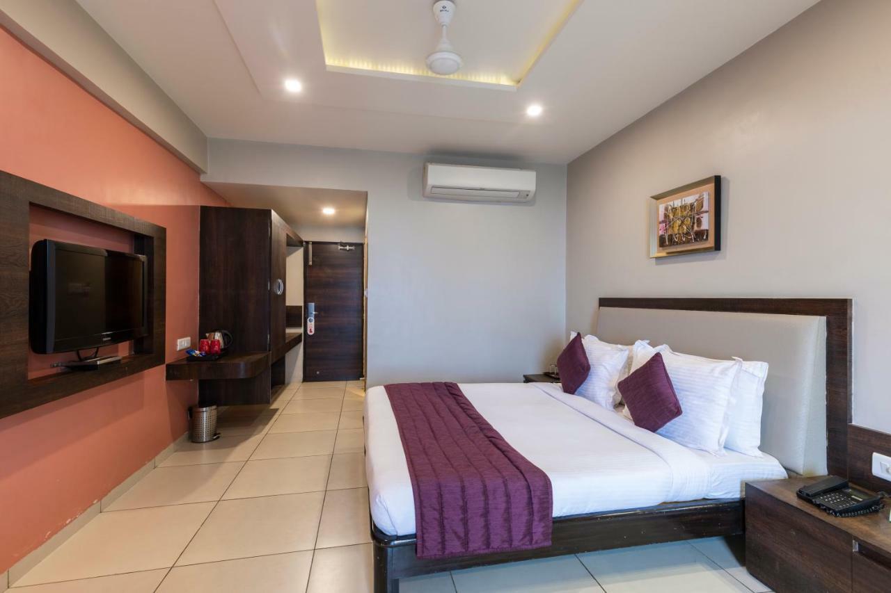 Patang Residency Hotel Saputara Luaran gambar